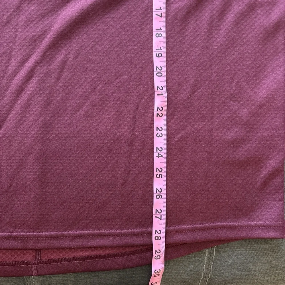 The North Face Men's burgundy Long Sleeve Tee. XL